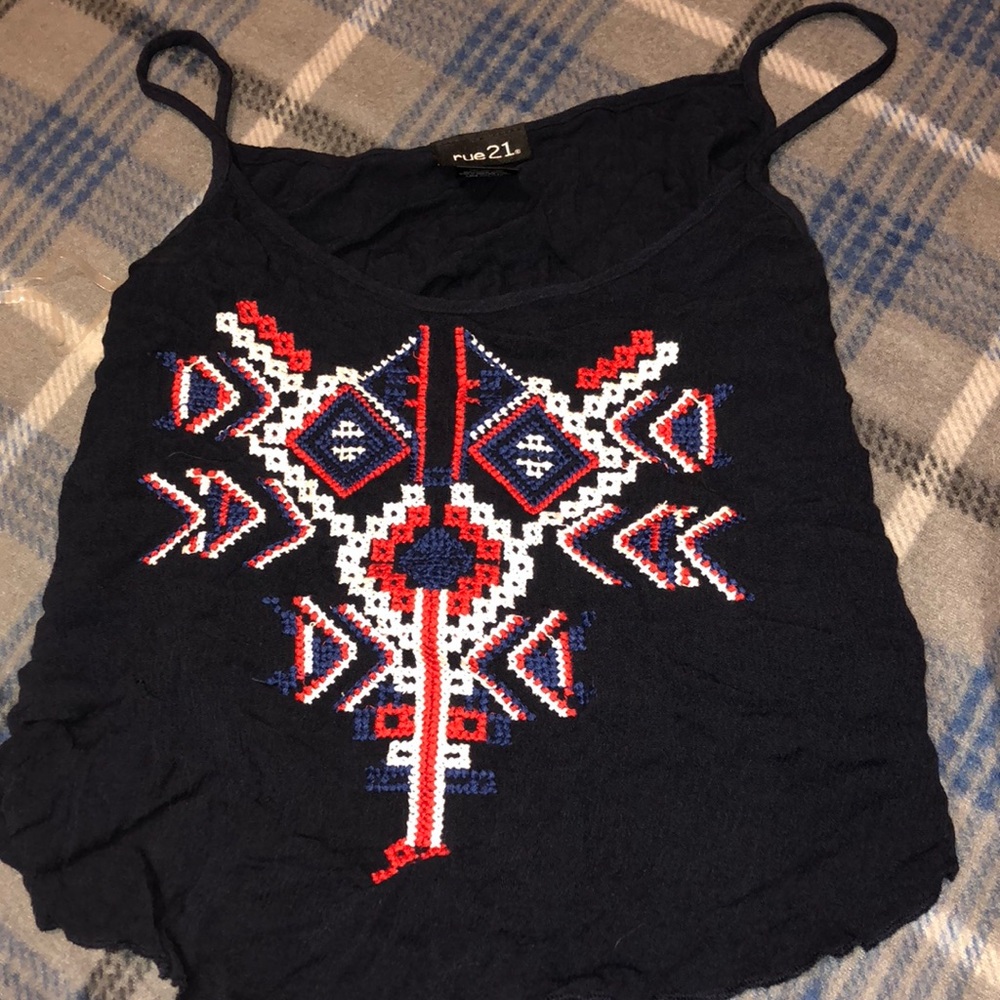 Rue 21 crop top